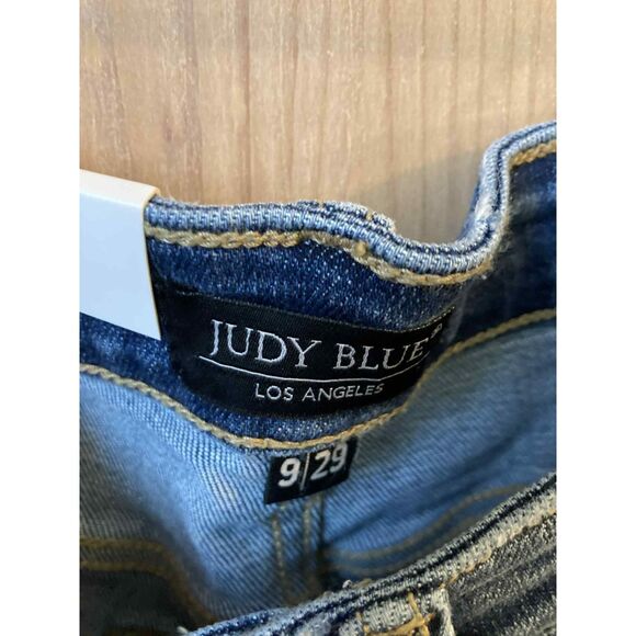 Judy Blue | NWT High Waist Wide Leg Cropped Distressed Jeans | Size 29 - Picture 4 of 6